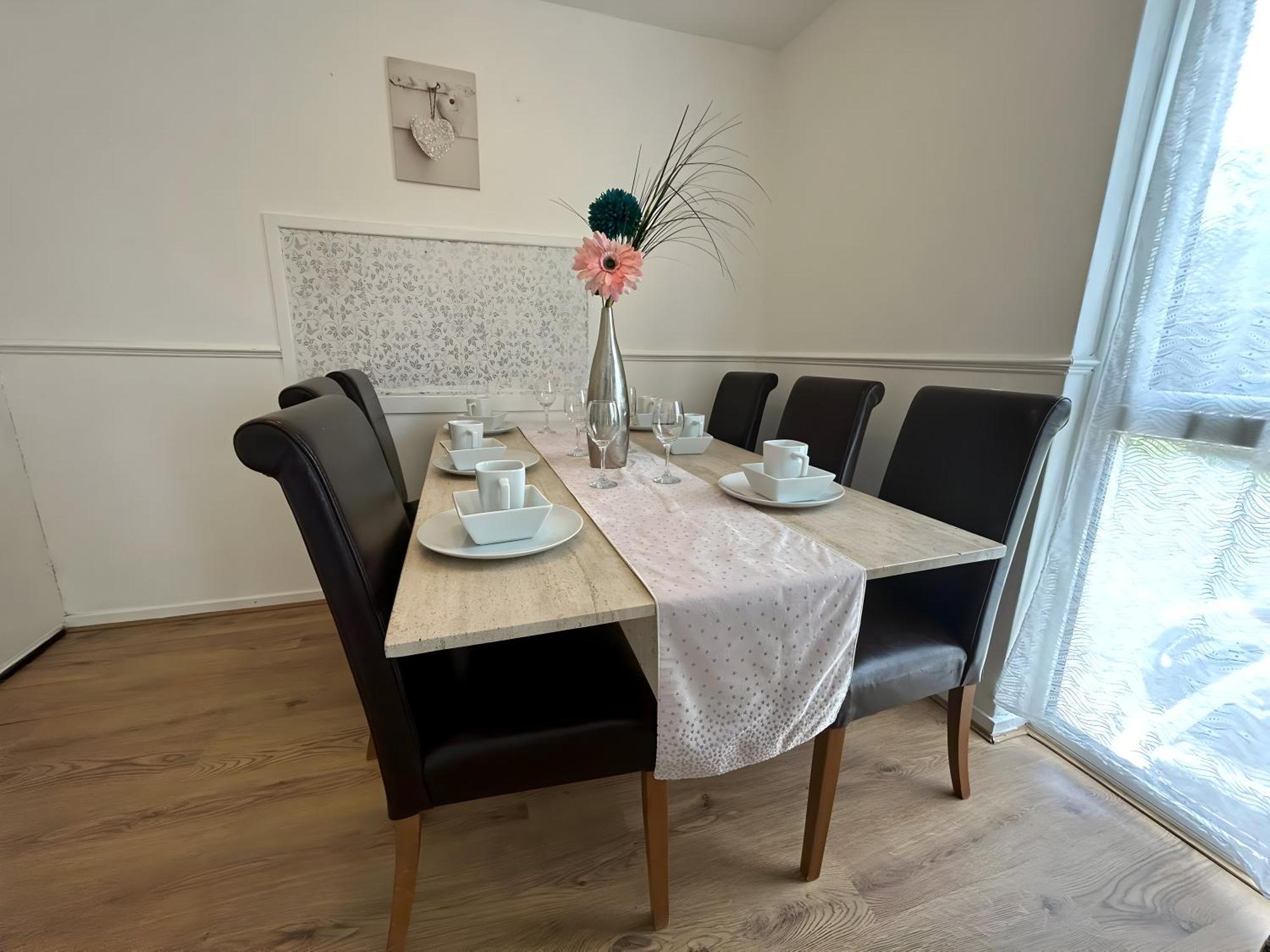 3 Bedroom House By M40 J4 High Wycombe Exteriör bild