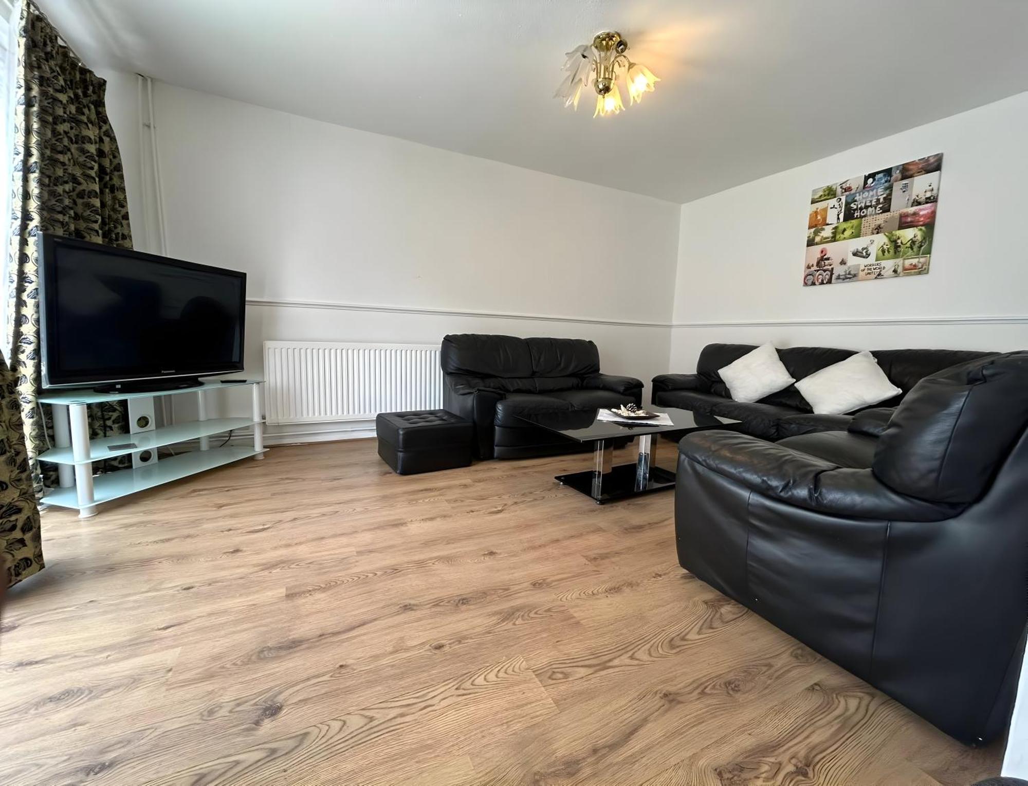 3 Bedroom House By M40 J4 High Wycombe Exteriör bild