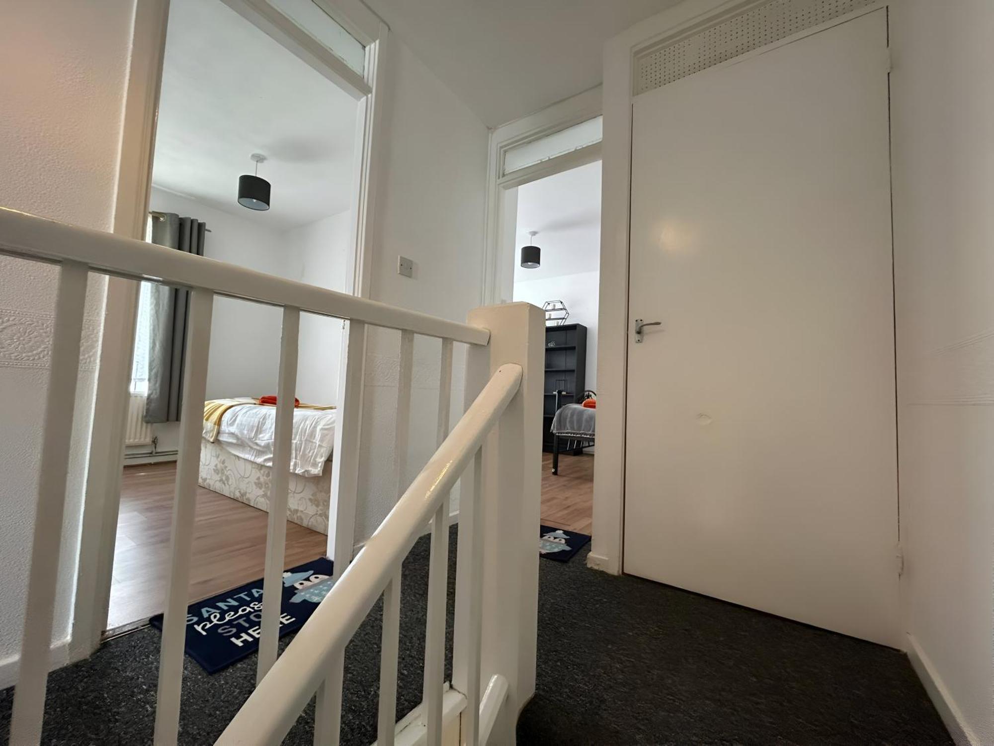 3 Bedroom House By M40 J4 High Wycombe Exteriör bild